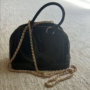 Mini cross body